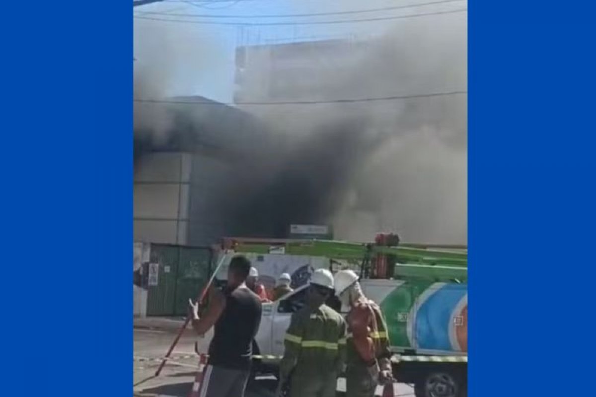 Princípio de incêndio atinge subestação elétrica e deixa bairros sem luz; veja onde