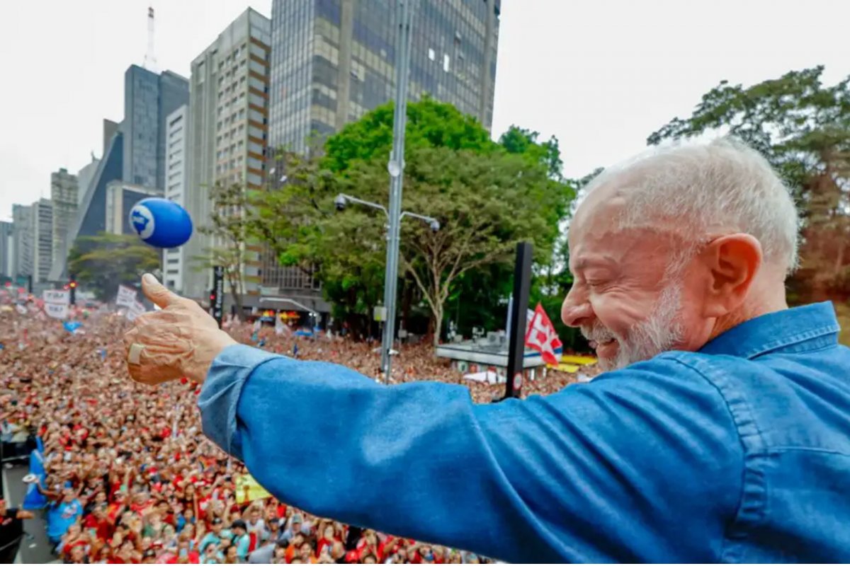 Atos pró-Lula mobilizam 76 cidades brasileiras durante o domingo