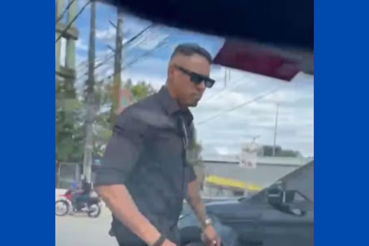 Justiça torna réu policial militar que baleou entregador durante discussão de trânsito em Salvador