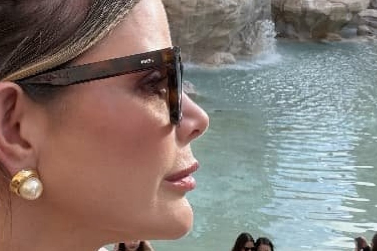 Dra. Talita Lelis aproveita férias em família na Itália! 