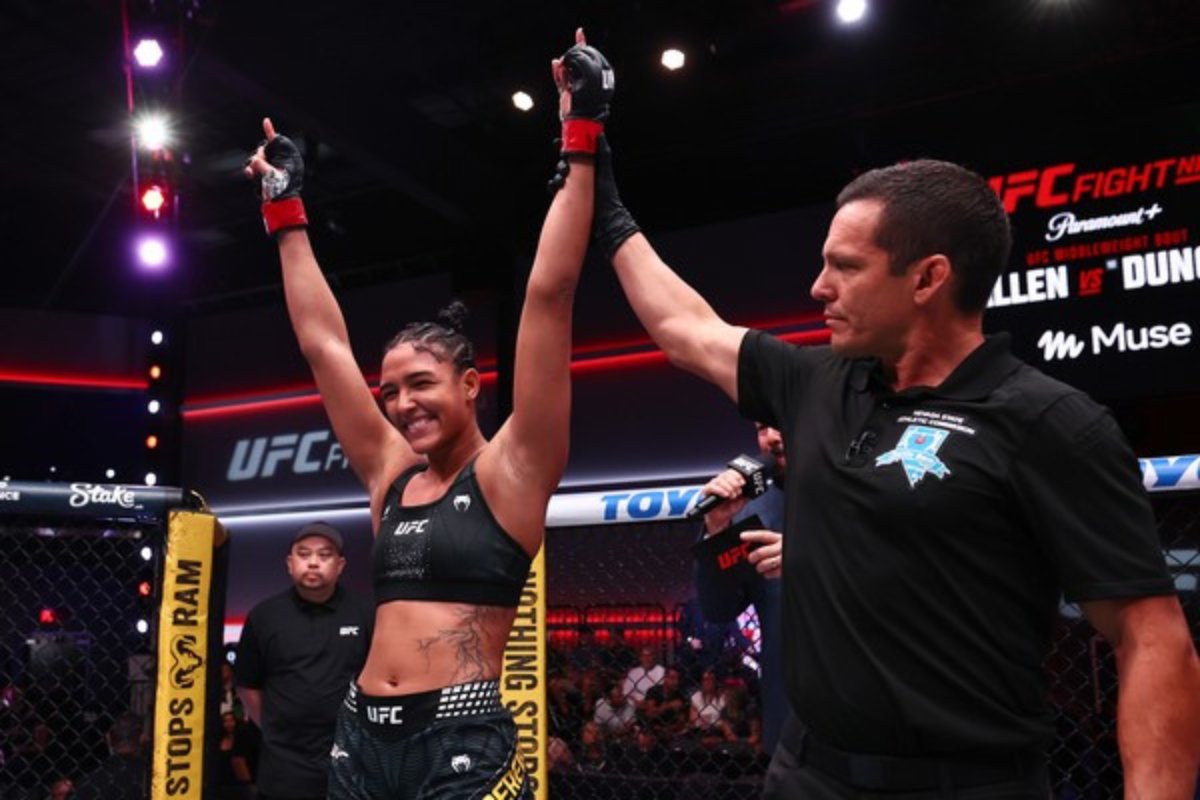 Baiana de 20 anos entra no ranking do UFC e faz história na categoria peso-galo