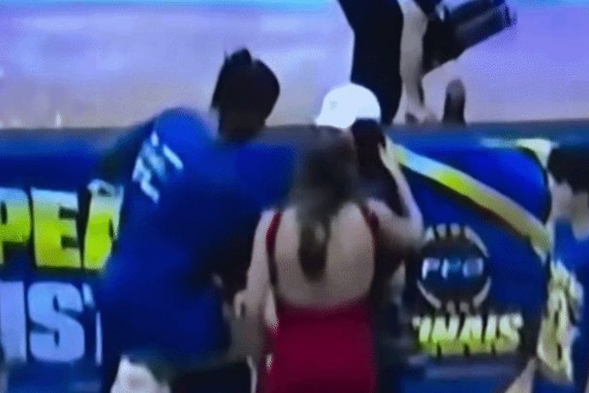 Vídeo: Final do Campeonato de Basquete termina com briga entre ex e atual de jogador 