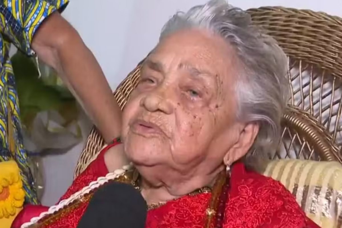 Mãe Senhora de Ewá morre aos 104 anos em Salvador 