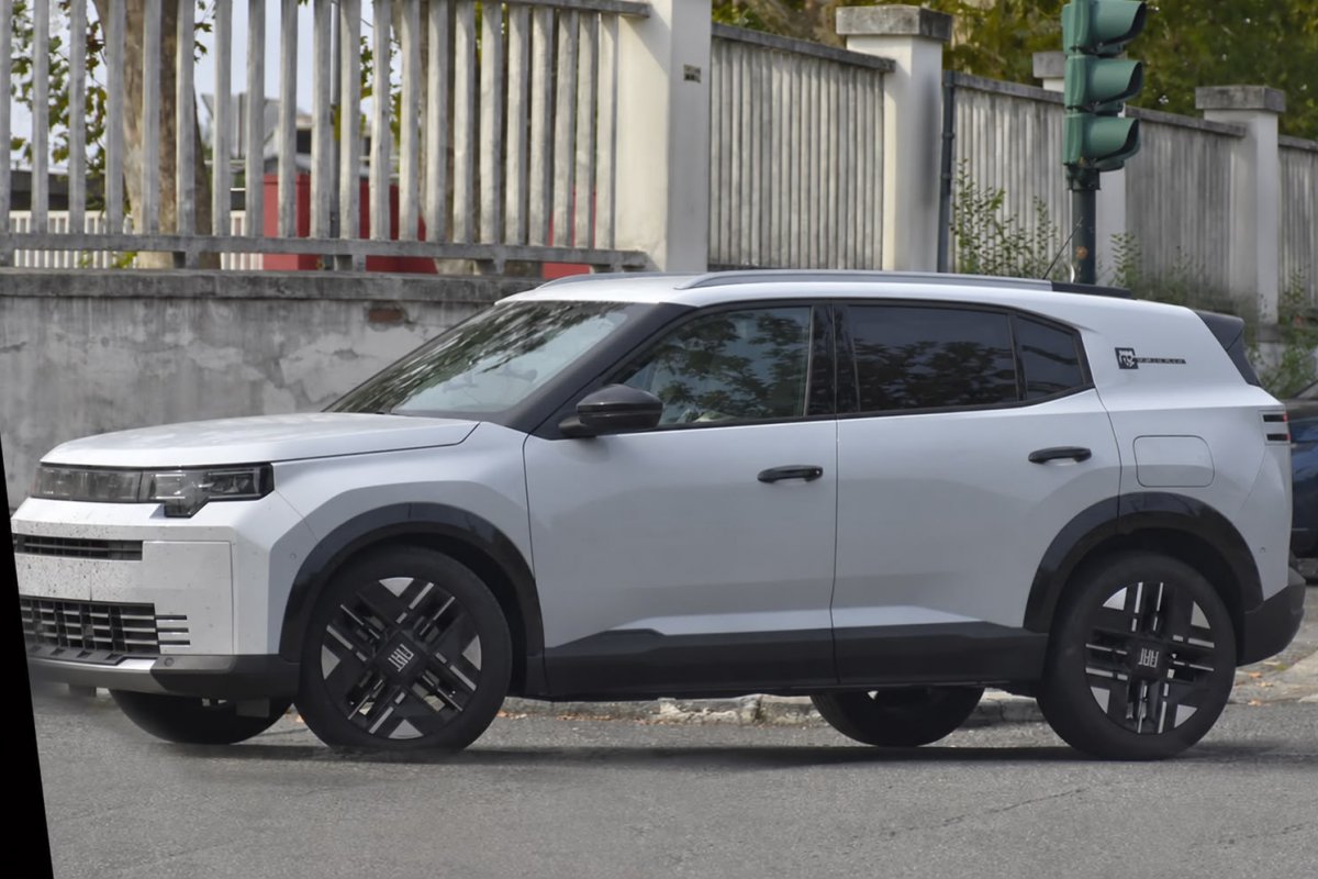 Fiat Grizzly 7 lugares é flagrado na Europa e vem ao Brasil 