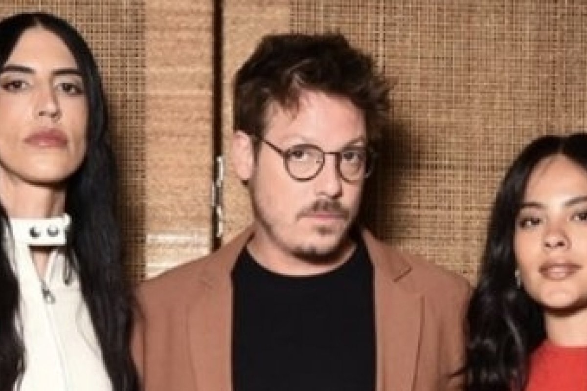Bella Campos, Fábio Porchat e Romana Novais marcam presença em evento em SP!