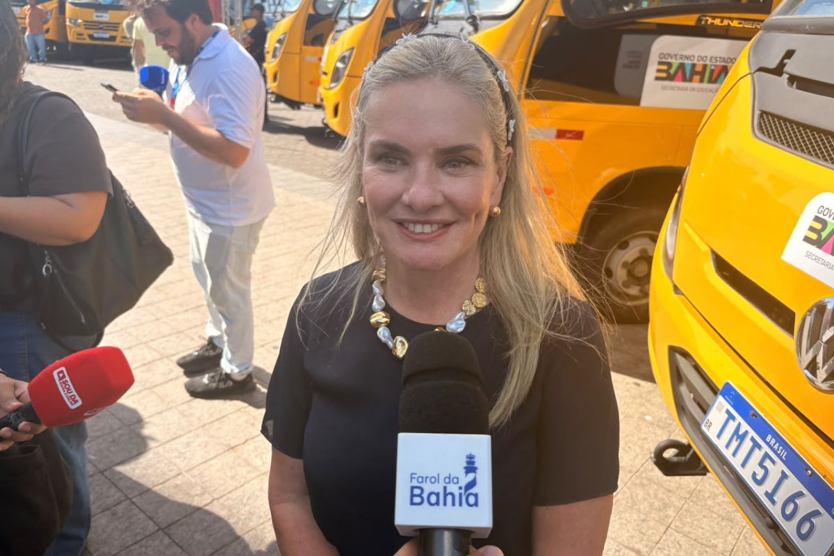 Vídeo: Ivana Bastos celebra apoio à reeleição na presidência da ALBA