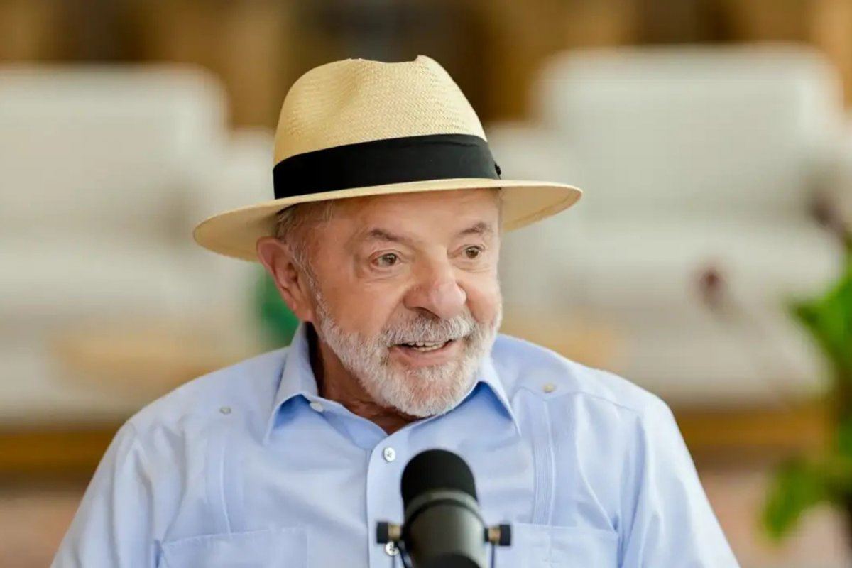 Lula aceita exigências de Flávio Bolsonaro para abertura de sigilos, afirma campanha 