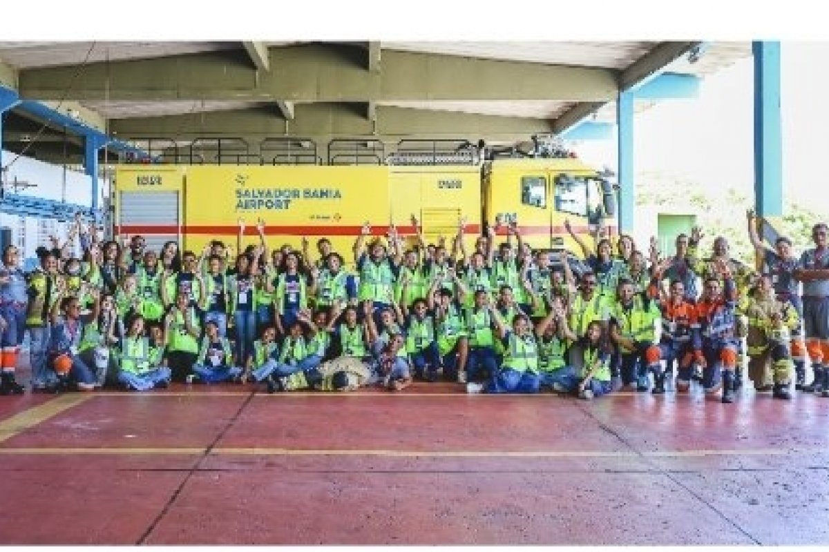 Salvador Bahia Airport abre as portas para 50 estudantes da rede pública e leva lições de segurança operacional à comunidade!
