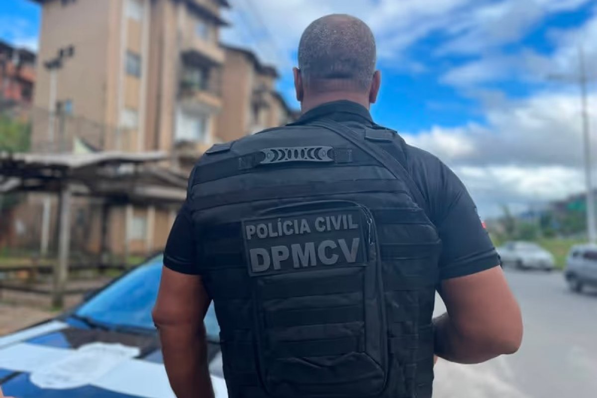 Homem é preso por importunação sexual contra agente de endemias em Salvador; vítima estava trabalhando