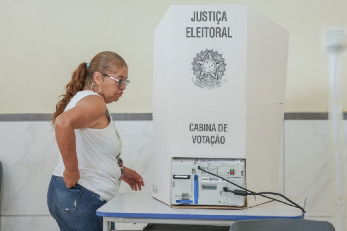 Cinco estados e Distrito Federal terão segundo turno para governador neste domingo (25)