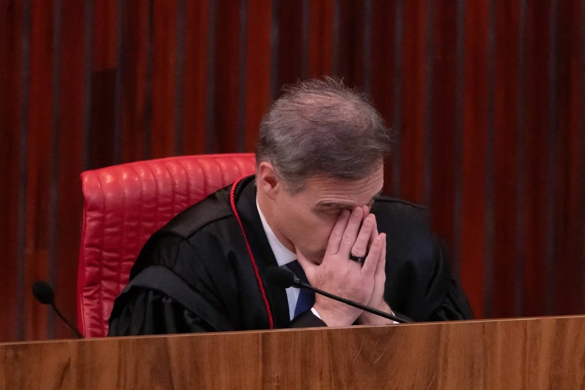 Pastor primo de André Mendonça doa para campanha de Lula, afirma coluna 