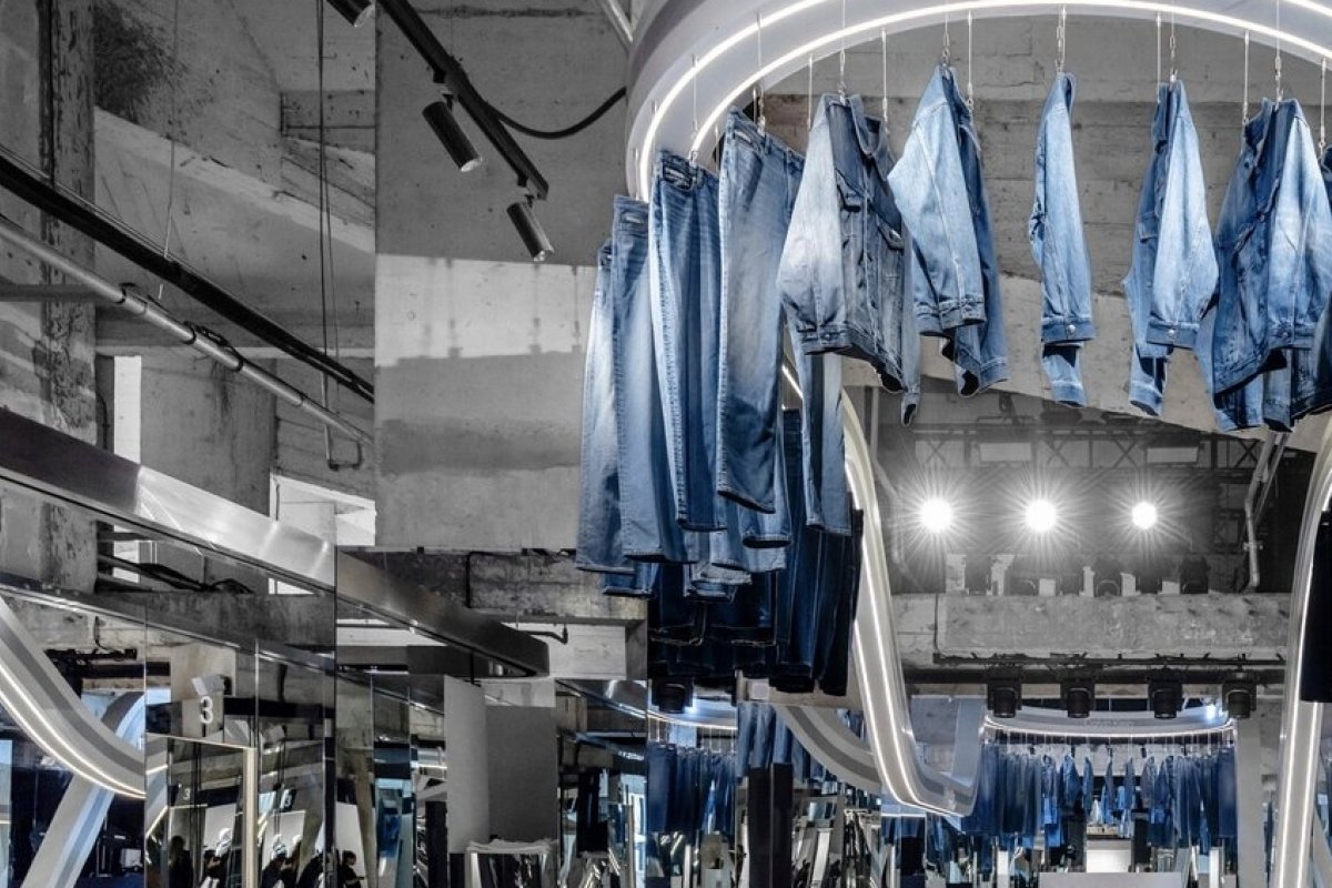 Calvin Klein inaugura pop-up “House of Denim” em Xangai! 