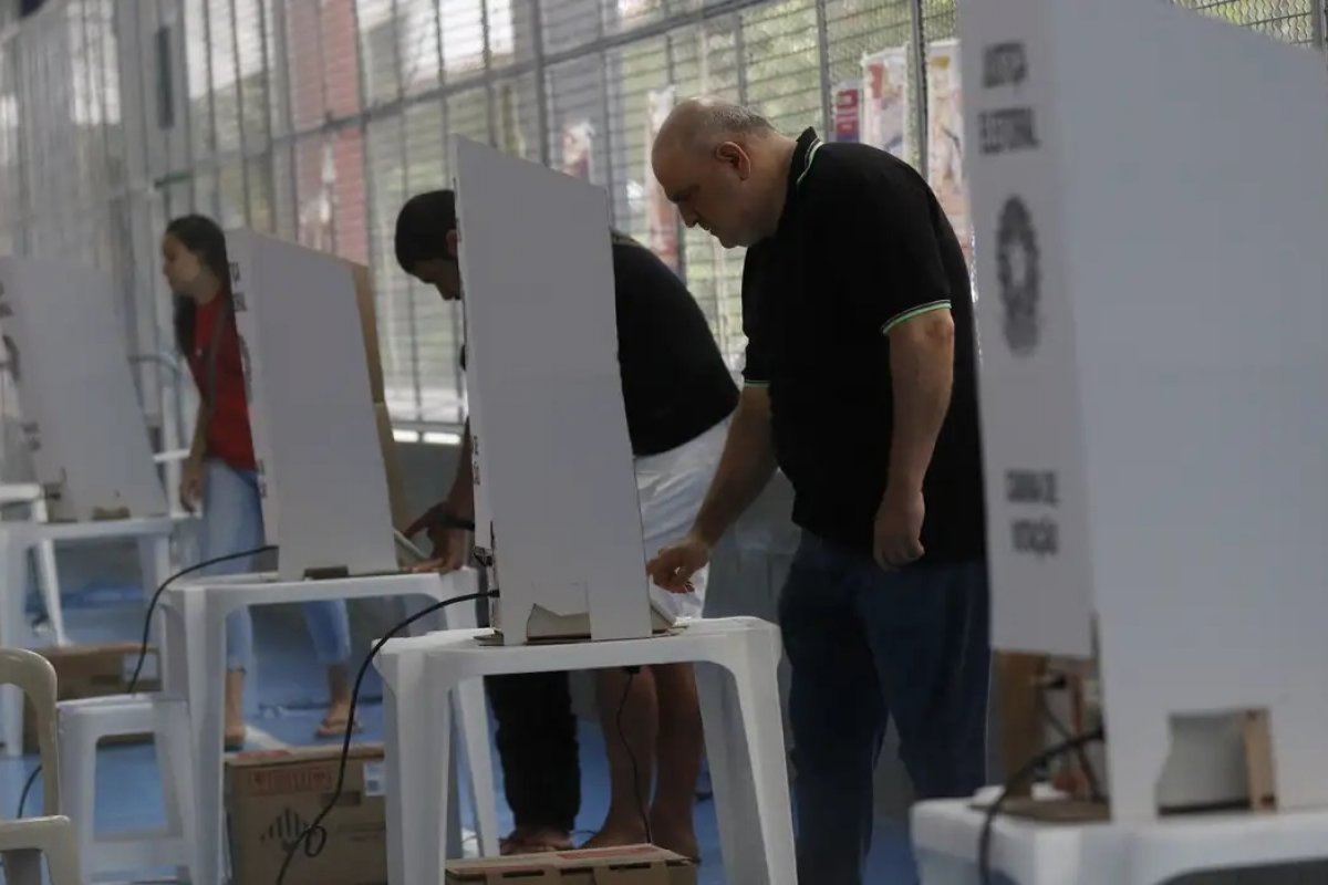 Votar no 2º turno das eleições vale como prova de vida do INSS; entenda