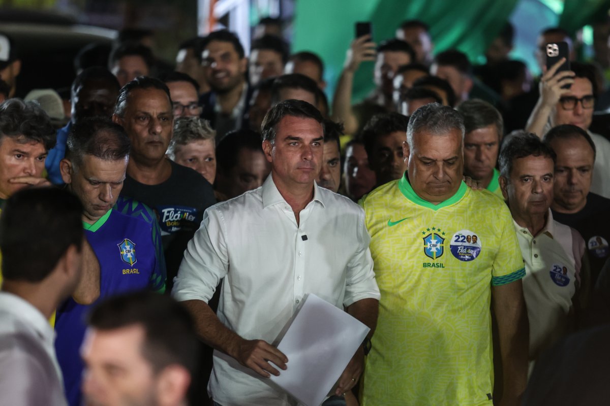 Flávio diz que houve sacanagem, afirma ser impossível reconhecer resultado e fala em pedir anulação de eleição