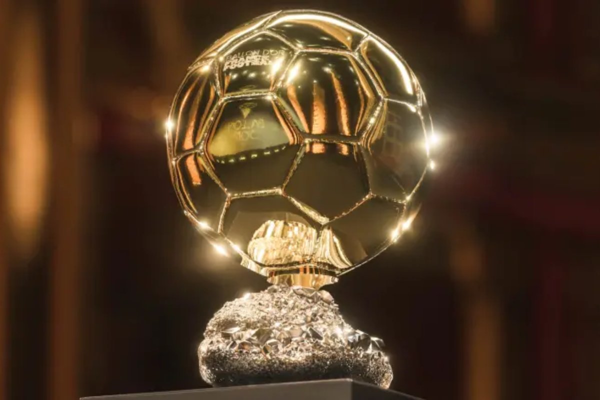 Bola de Ouro 2026 acontece nesta segunda (26) com cinco brasileiros entre os indicados