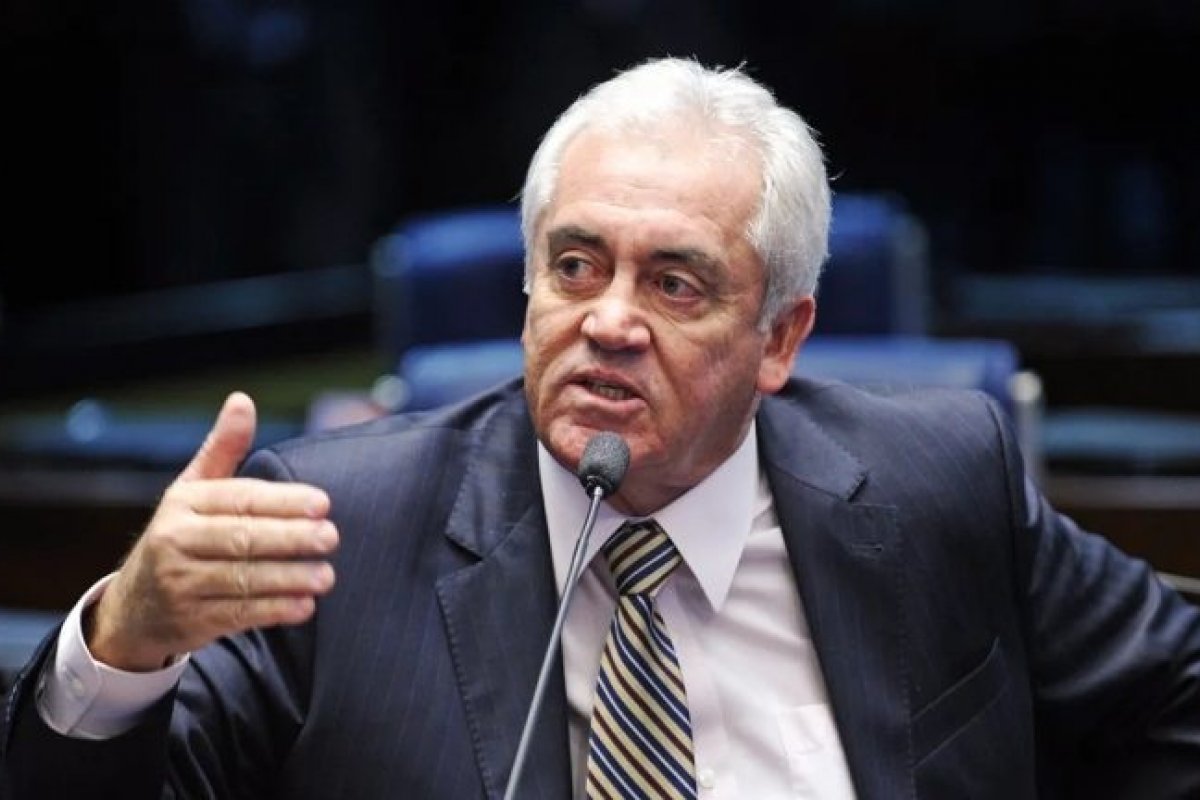 Otto Alencar se mostra a favor de anistia para condenados pelo 8 de janeiro 