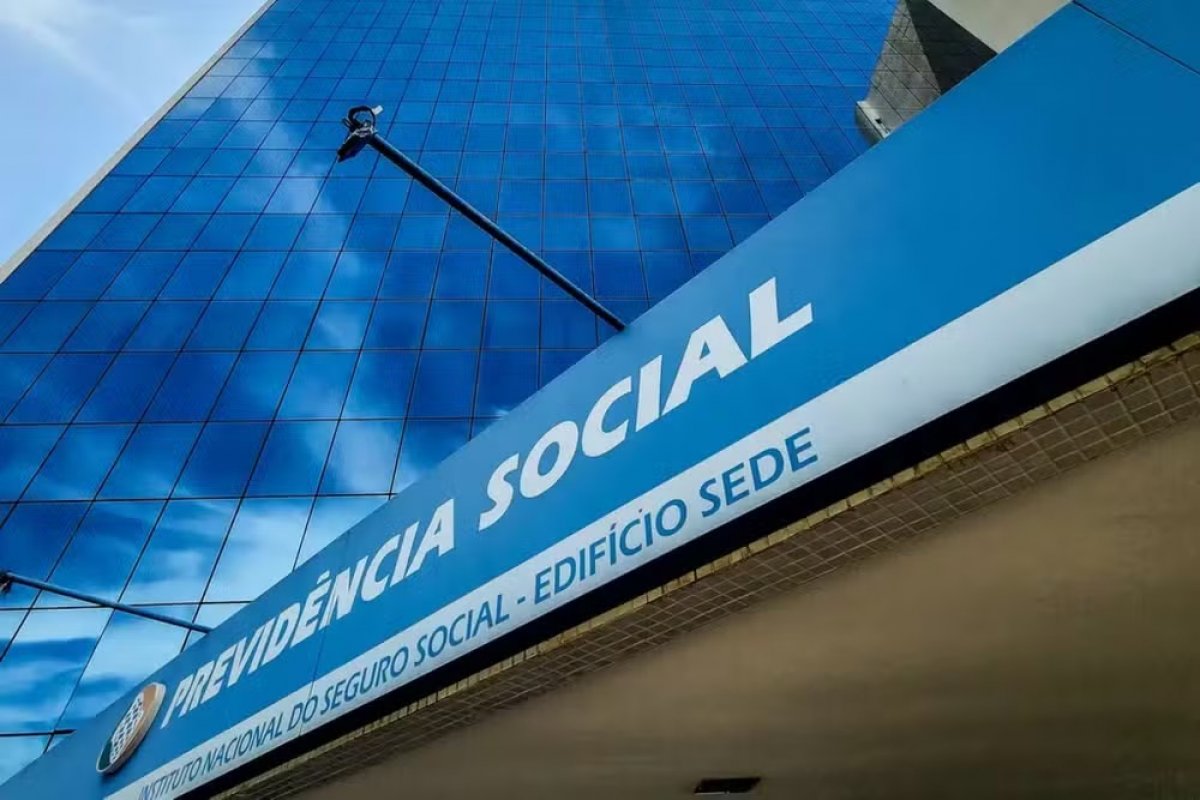 Donas de casa de baixa renda podem contribuir ao INSS com R$ 81,05 por mês