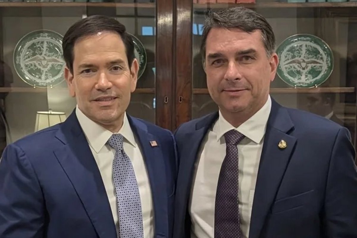 Vídeo: Marco Rubio nega que EUA tenha ajudado Flávio Bolsonaro a fugir do Brasil