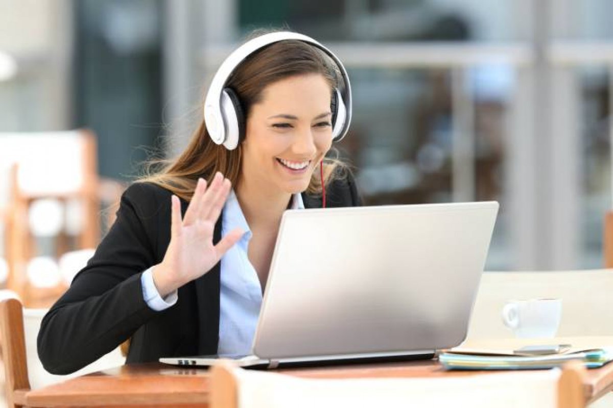 Empresa de recrutamento oferece recurso de videoentrevista gratuita