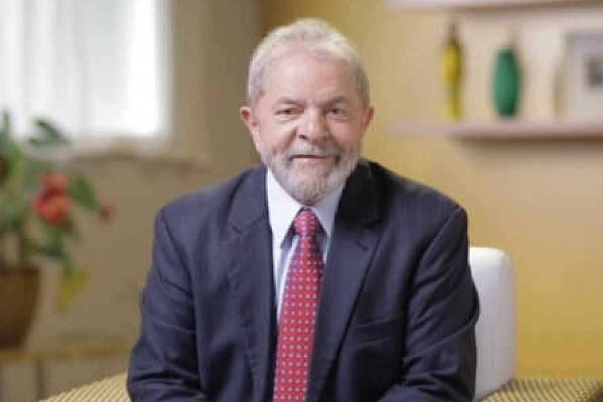 Juiz determina bloqueio de R$ 78 milhões em bens de Lula