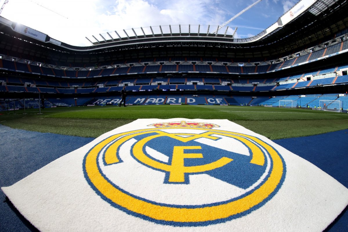 Estádio do Real Madrid se transforma em depósito para doações médicas