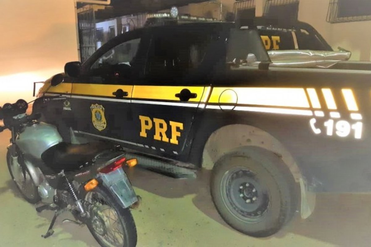 Homem é preso com motocicleta adulterada em interior da Bahia 