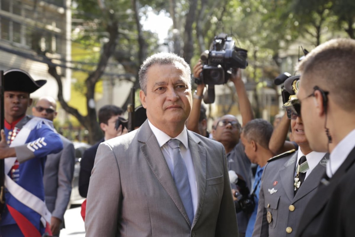 Dez estados brasileiros conseguem suspensão de pagamento de dívidas com União 