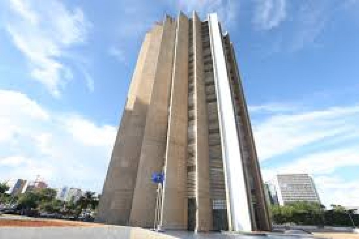 FGTS de trabalhadores domésticos poderá ser adiado e parcelado