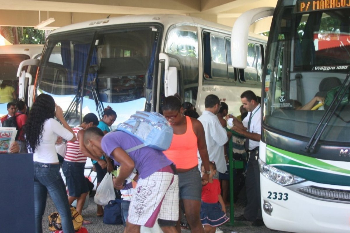 Sete cidades baianas suspendem transporte intermunicipal