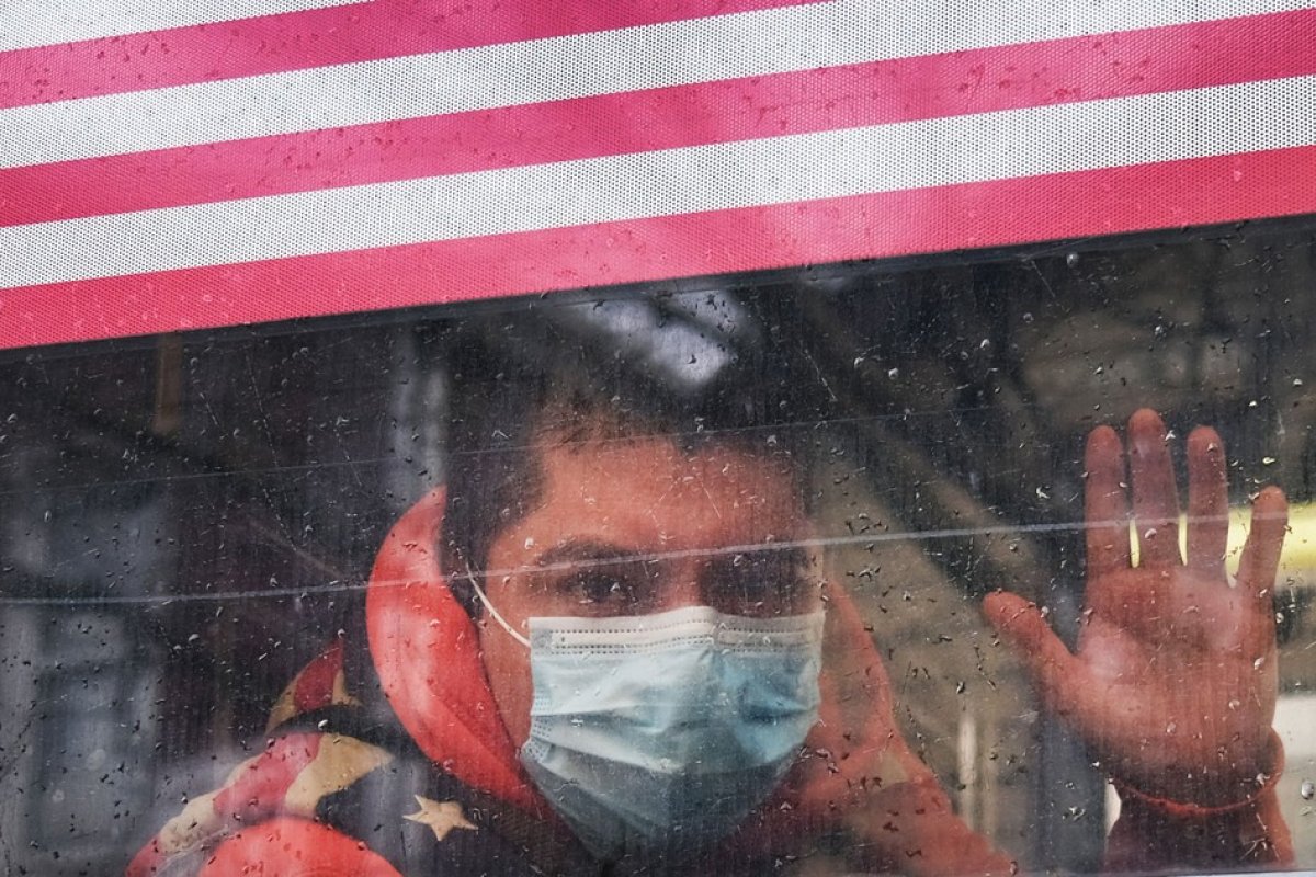 EUA registram novo recorde de mortos por Covid-19 em um dia: 1.480