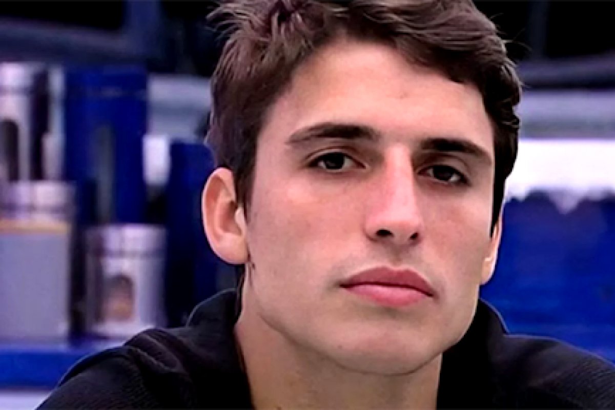 Globo veta reportagens com Felipe Prior depois de acusações