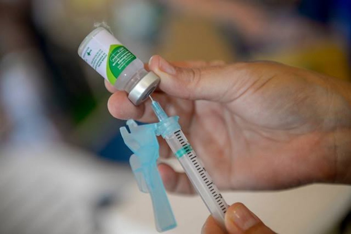 Coronavírus: Médicos defendem cloroquina no início do tratamento de idosos