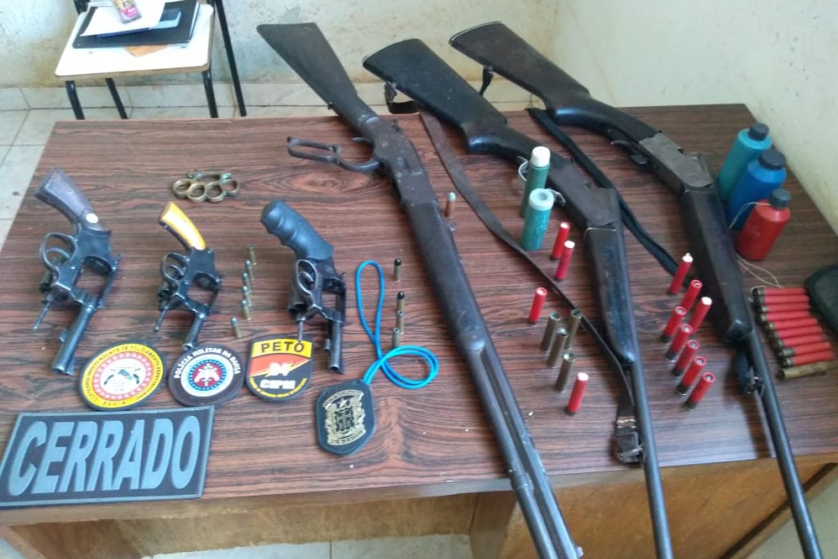 Trio é capturado com armas e munições na Bahia