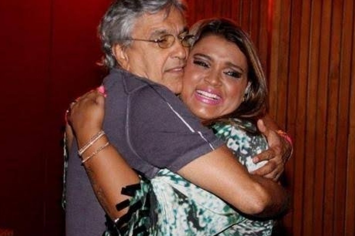 Caetano Veloso detona  presente de Preta Gil: "Horrível"