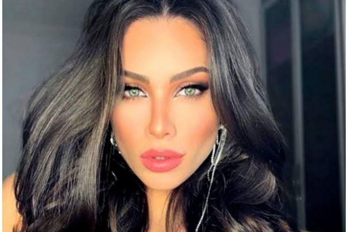 A atriz e influenciadora digital  Flávia Pavanelli está com coronavírus