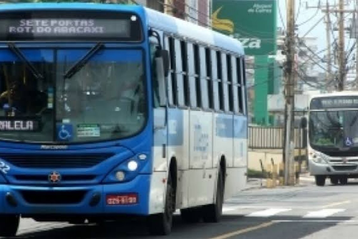 CMS : Trindade aciona MP contra aporte financeiro da Prefeitura a empresas de ônibus