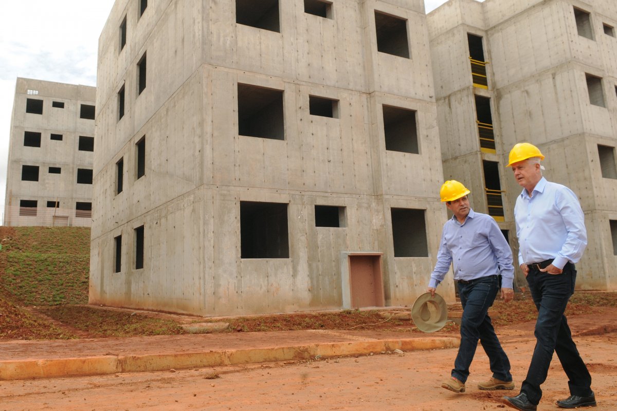 Vendas de imoveis pela internet aquece mercado de construção em meio a crise