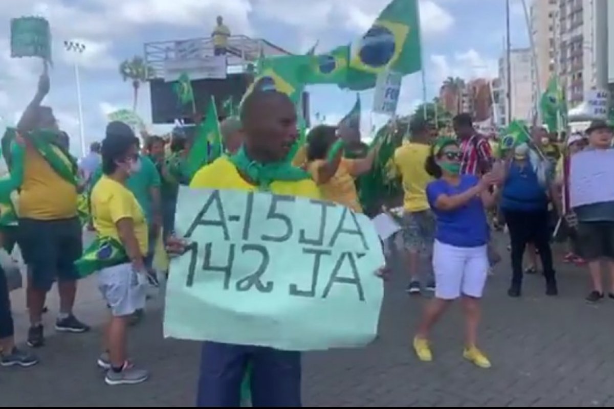 O delírio do AI-5