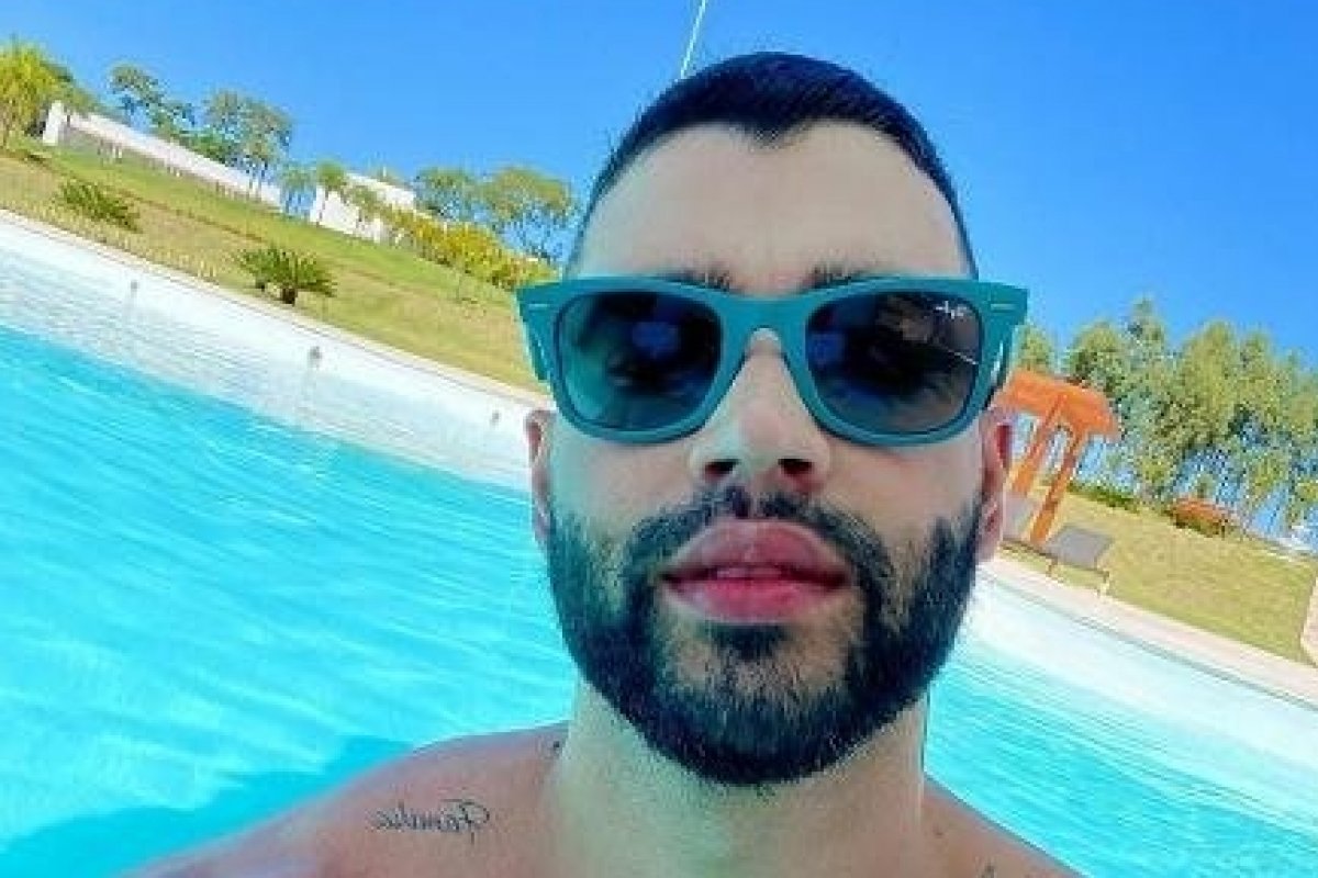 Piscina gigante de Gusttavo Lima impressiona e web reage 