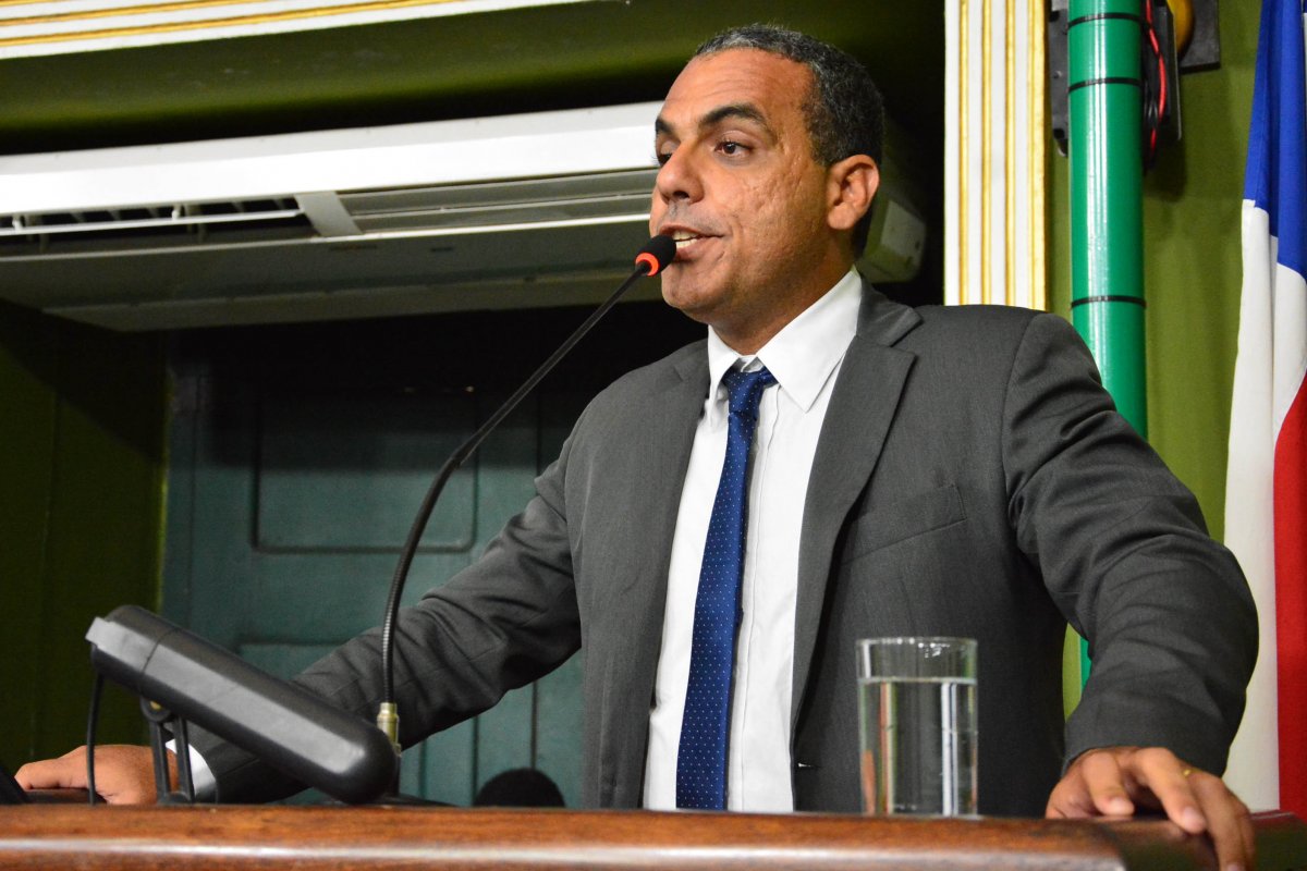 Vereador cita código de ética médica para rebater declaração de Fábio Villas Boas 