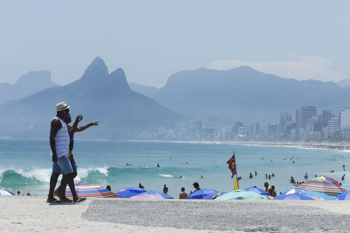 Setor de turismo no Brasil deve ter queda de 38,9% em 2020, aponta FGV