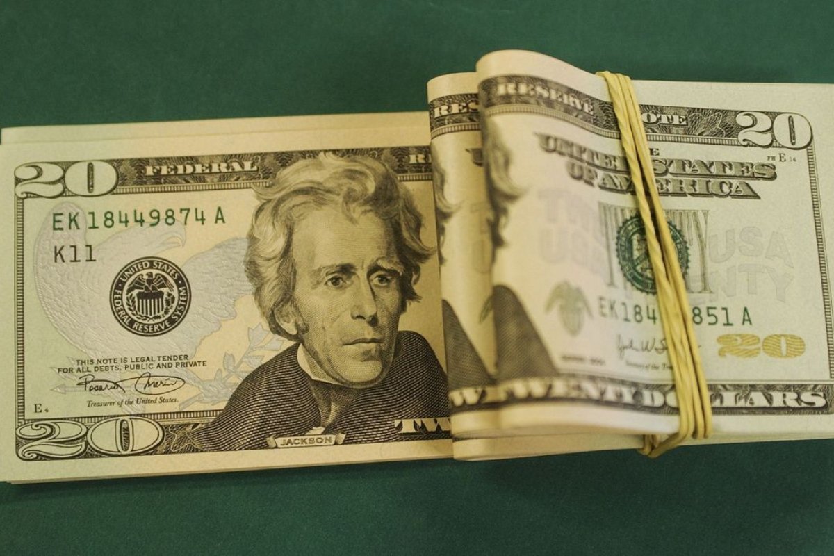 Dólar segue em alta cotado a R$ 5,40