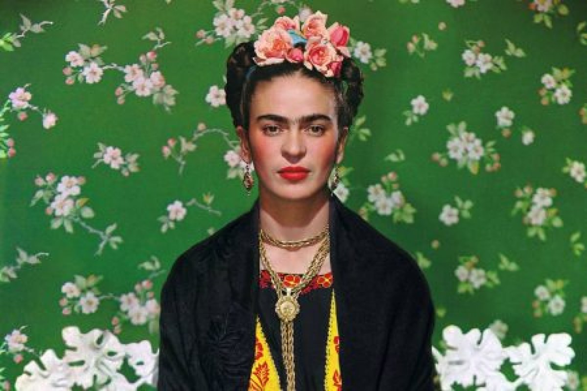 Marca brasileira lança make inspirada em Frida Kahlo