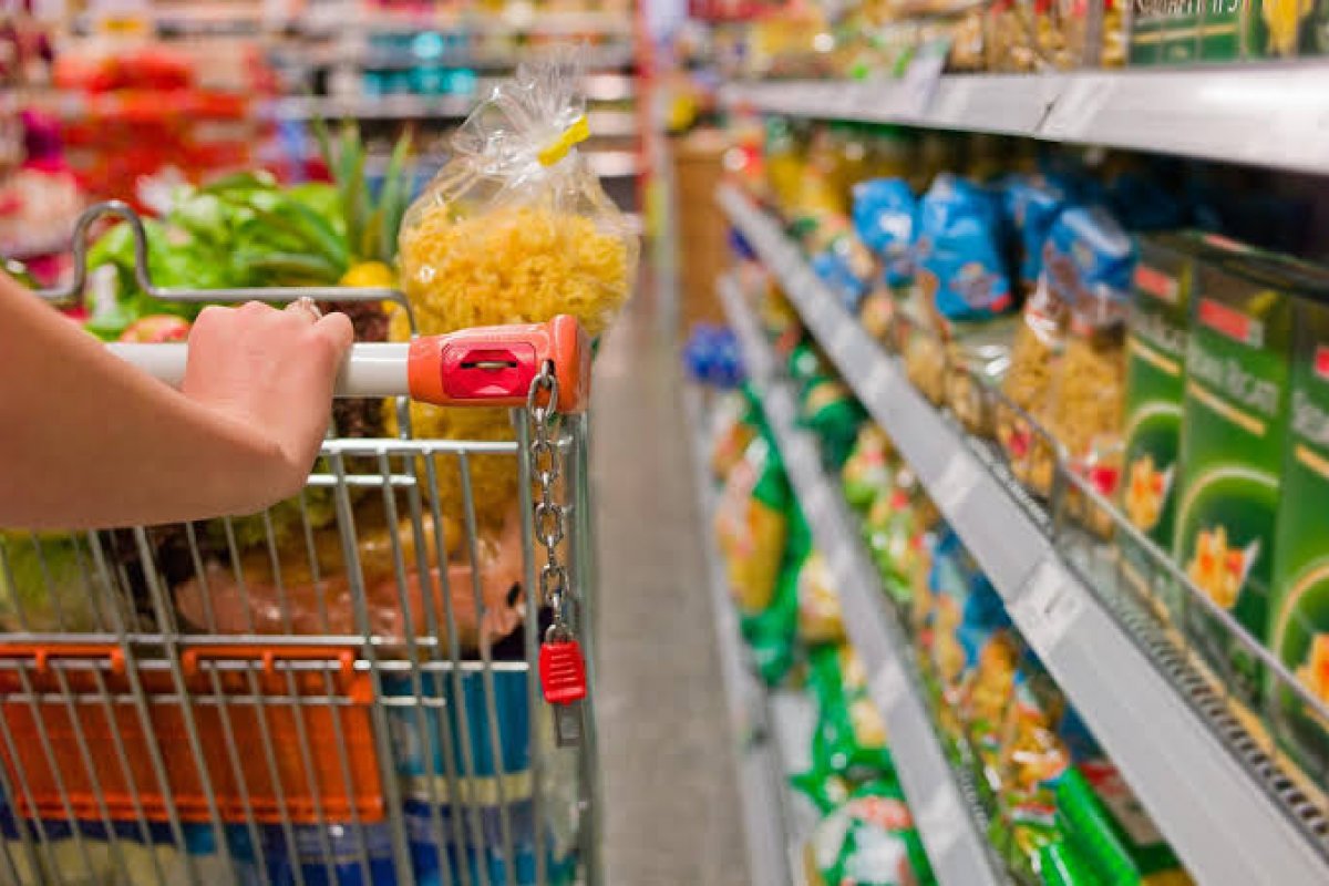 Simões Filho determina que mercados verifiquem a temperatura de clientes