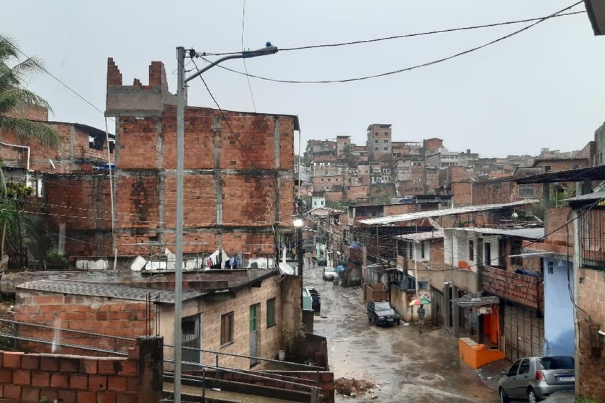 Por causa das fortes chuvas, sirene de alerta é acionada no bairro do Bom Juá 