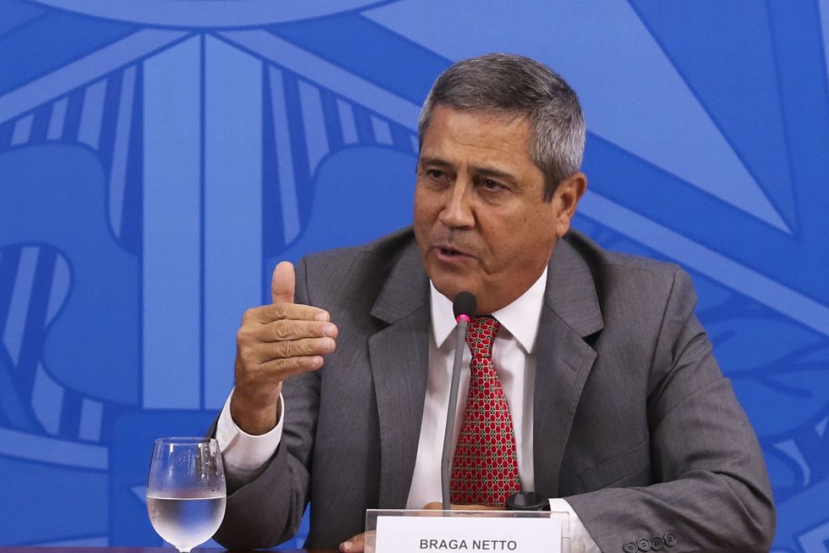 Braga Netto diz que houve 'má interpretação' sobre governo querer ultrapassar gastos com Pró-Brasil