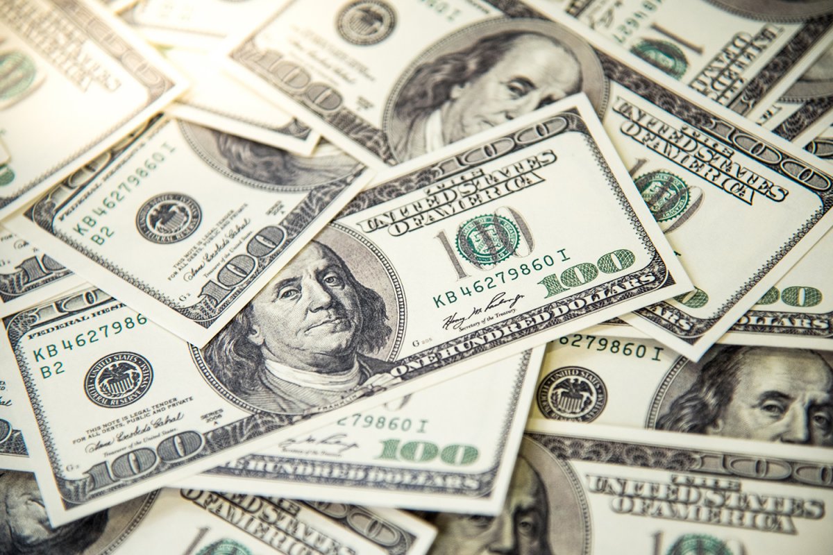 Com possível saída de Moro, dólar dispara logo na abertura e se aproxima de R$ 5,60