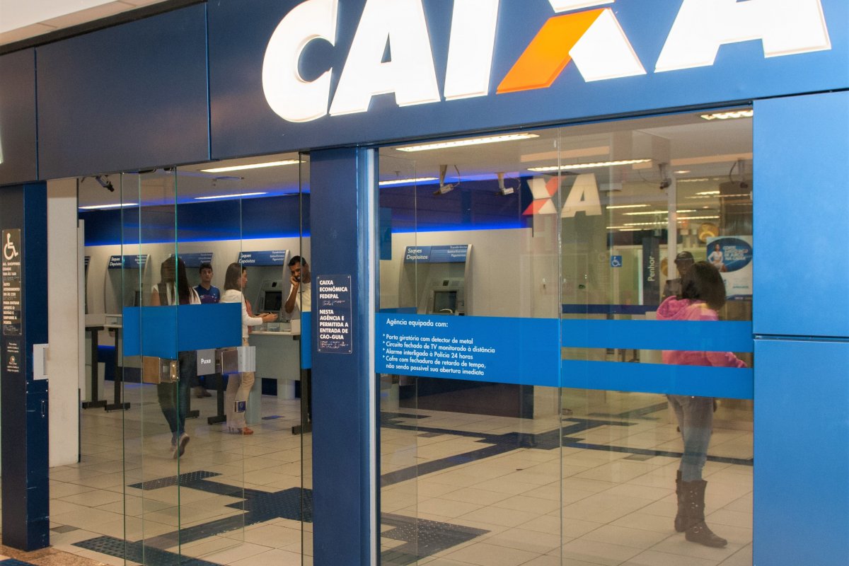 Caixa abrirá agências neste sábado (25) para atender serviços essenciais