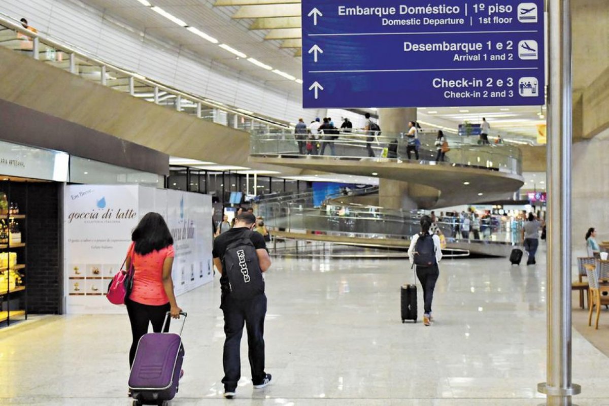 Brasil repatria mais de 150 brasileiros retidos em México e Panamá