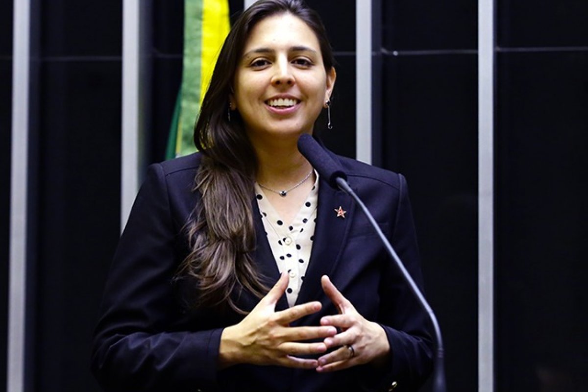 Justiça determina retirada e proíbe post, em site do governo, que faz apologia à ditadura